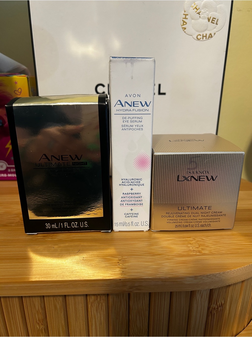 Avon Anew Eye Care Set in Silver and White Packaging